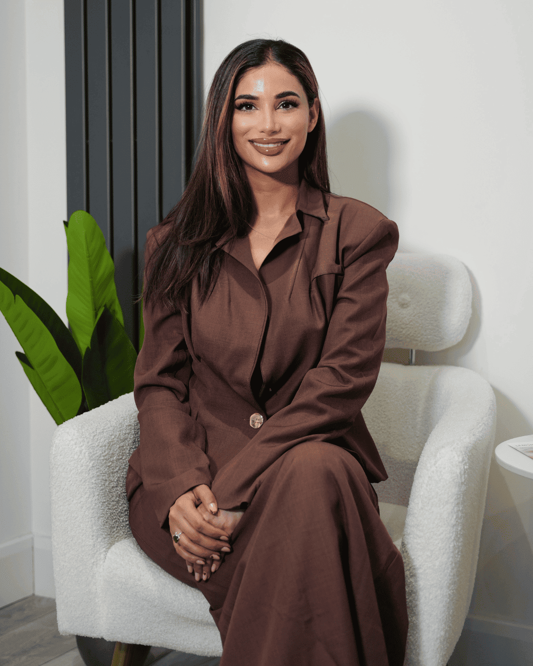Nimi Kapoor Founder Of Medcura Clinic Stanmore Uk 1
